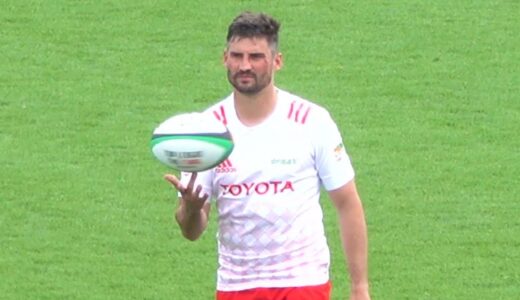 ライオネル･クロニエのラグビーボール指回し（ラグビートップリーグ2021第5節 サントリー vs トヨタ自動車）