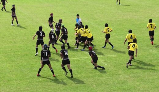 中学ラグビー　岐阜県中学校選抜Ⓐ（黒）VS　三重県スクール選抜（黄）