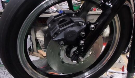 GS750にブレンボラグビーを加工装着するにあたり、干渉有無を確認