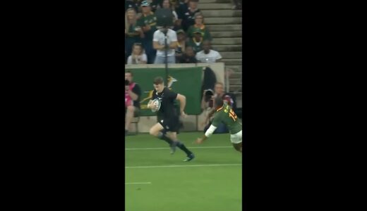 Never underestimate Beauden Barrett 💪🤯 #shorts